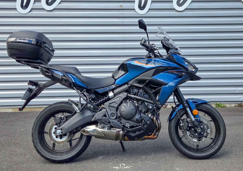 Nancy Guzzi V7 Stone motorcycle rental 14939