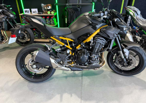 location moto metz honda 500 cbr