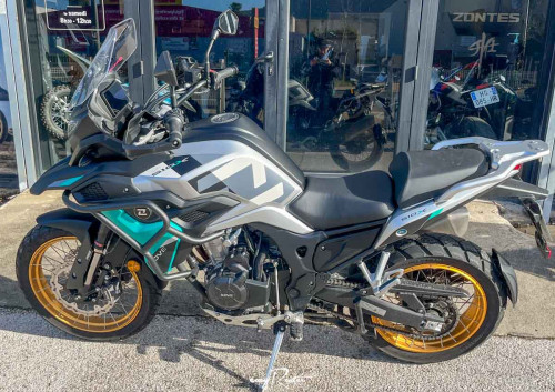 location moto metz honda 500 cbr