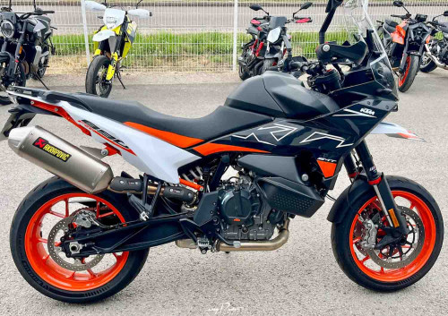 Vannes KTM 890 Adventure A2 motorcycle rental 15293
