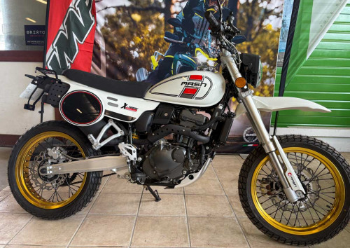 Saint-Lô Kawasaki Z650 A2 motorcycle rental 14194