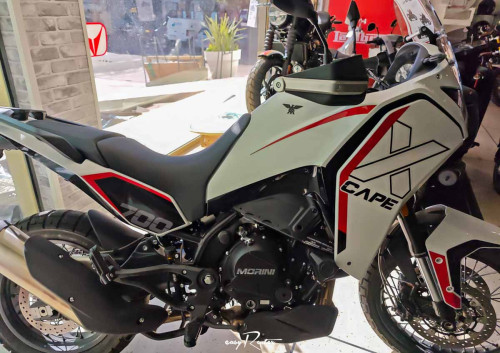 Saint-Lô Kawasaki Z650 A2 motorcycle rental 14194