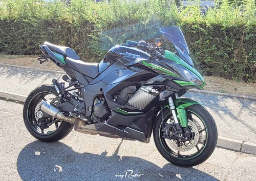 Nancy Guzzi V7 Stone motorcycle rental 14939