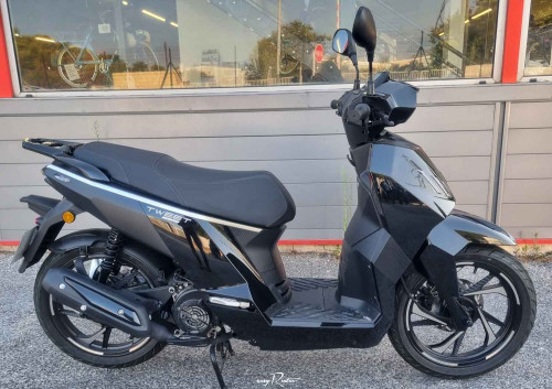 location moto metz honda 500 cbr