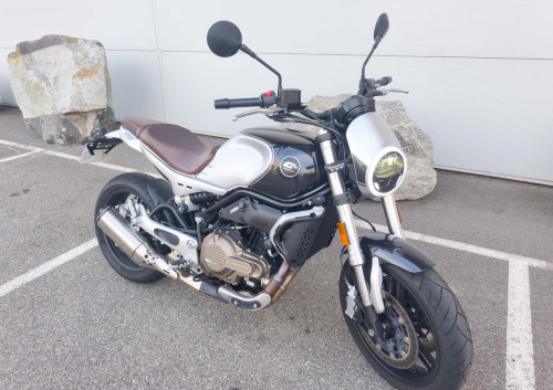 Location moto Laval Yamaha MT07 1