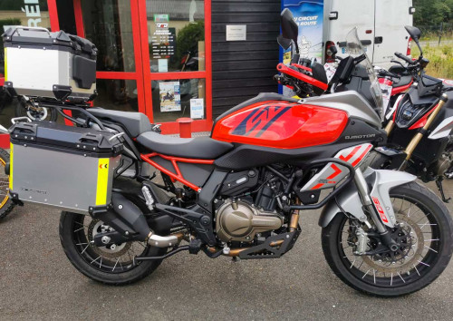 location moto metz honda 500 cbr