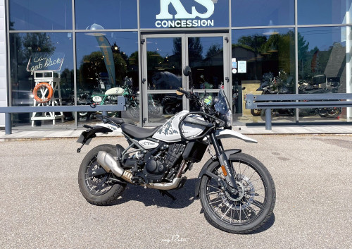 Location Moto Granville Yamaha MT09 Tracer 1
