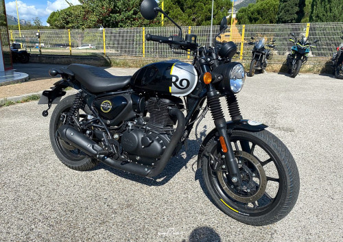 Saint-Lô Kawasaki Z650 A2 motorcycle rental 14194