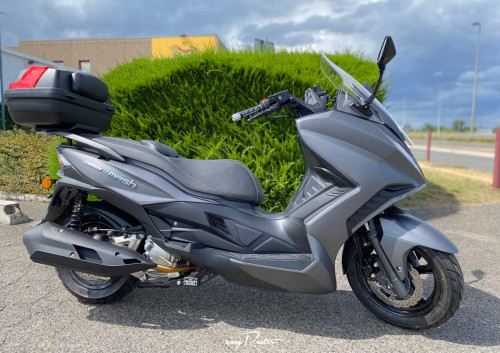 location moto metz honda 500 cbr