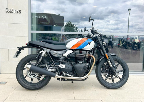 Location moto Saint-Lô Triumph Bonneville 1