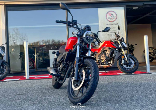 Pierrelaye Royal Enfield 650 Continental GT A2 motorcycle rental 16022