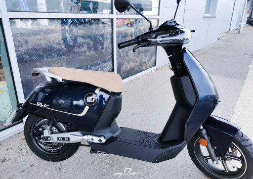 Le Mans Silence S01 scooter rental 18789