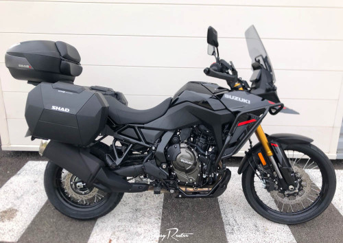 Valence Suzuki GSX-S 1000 motorcycle rental 15727