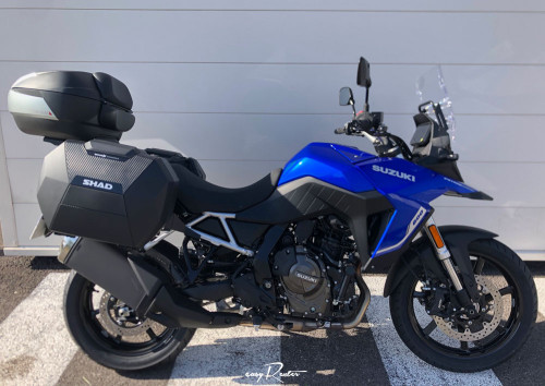 Valence Suzuki GSX-S 1000 motorcycle rental 15727