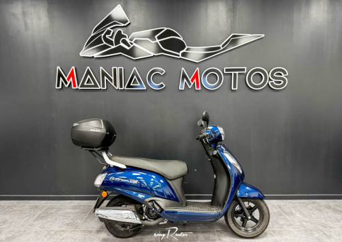 Niort Honda PCX 125 noir scooter rental 15778