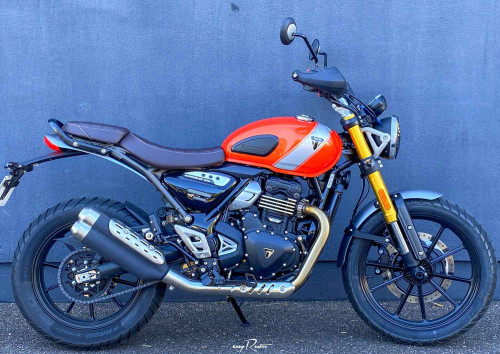 Strasbourg Triumph Street Twin A2  motorcycle rental 14815