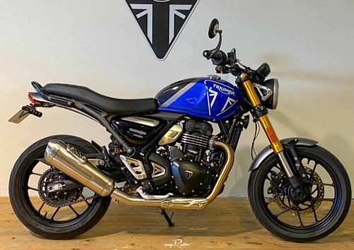 Strasbourg Triumph Street Twin A2  motorcycle rental 14815