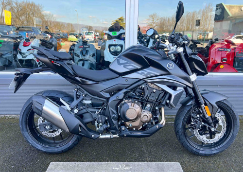 location moto metz honda 500 cbr