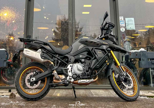 Location Moto Granville Yamaha MT09 Tracer 1