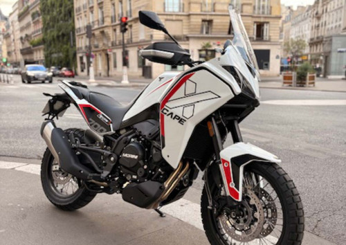 Pierrelaye Royal Enfield 650 Continental GT A2 motorcycle rental 16022