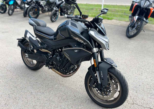 Vannes KTM 890 Adventure A2 motorcycle rental 15293