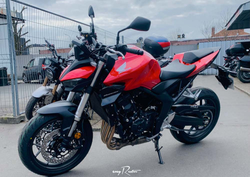 Location moto Saint-Lô Triumph Bonneville 1