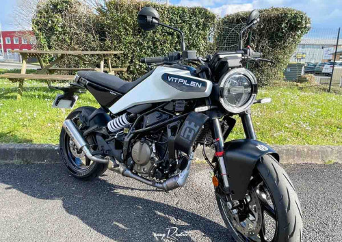 Pau Ducati Multistrada V4 S Radar motorcycle rental 18348