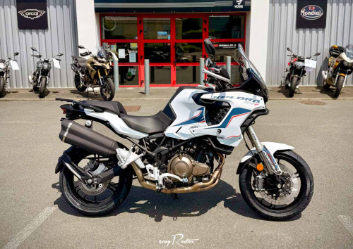 Location Moto Granville Yamaha MT09 Tracer 1