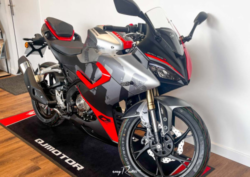 Pierrelaye Royal Enfield 650 Continental GT A2 motorcycle rental 16022