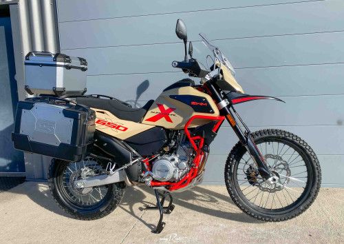 Location moto Laval Yamaha MT07 1