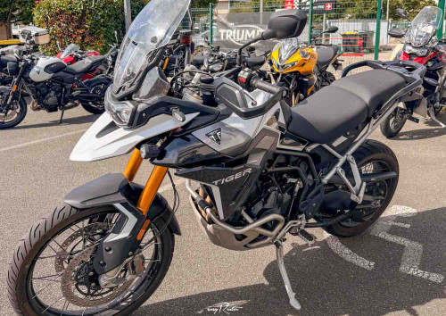 location moto metz honda 500 cbr