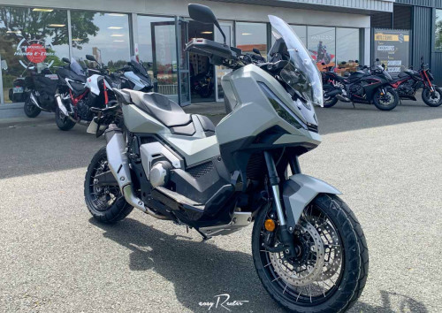 Location moto Laval Yamaha MT07 1