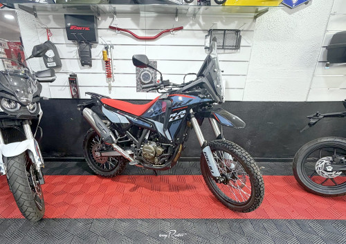 Location Moto Granville Yamaha MT09 Tracer 1