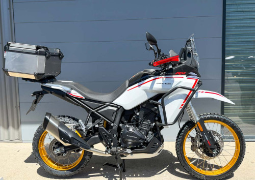 Location moto Laval Yamaha MT07 1