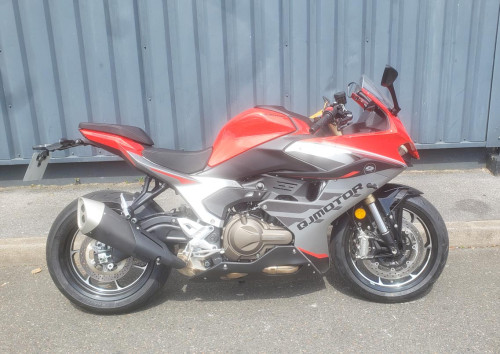 Pierrelaye Royal Enfield 650 Continental GT A2 motorcycle rental 16022