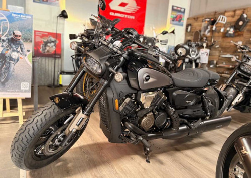 Pierrelaye Royal Enfield 650 Continental GT A2 motorcycle rental 16022