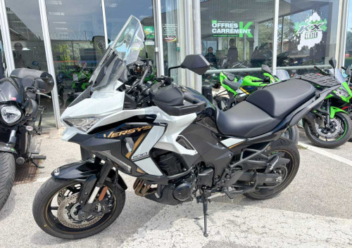 Location moto Laval Yamaha MT07 1