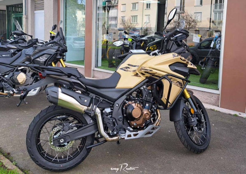 location moto metz honda 500 cbr