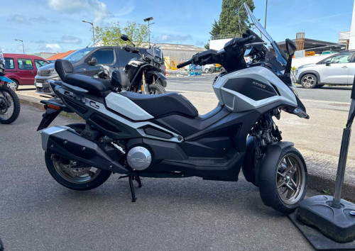 Location moto Laval Ducati 400 Scrambler 1