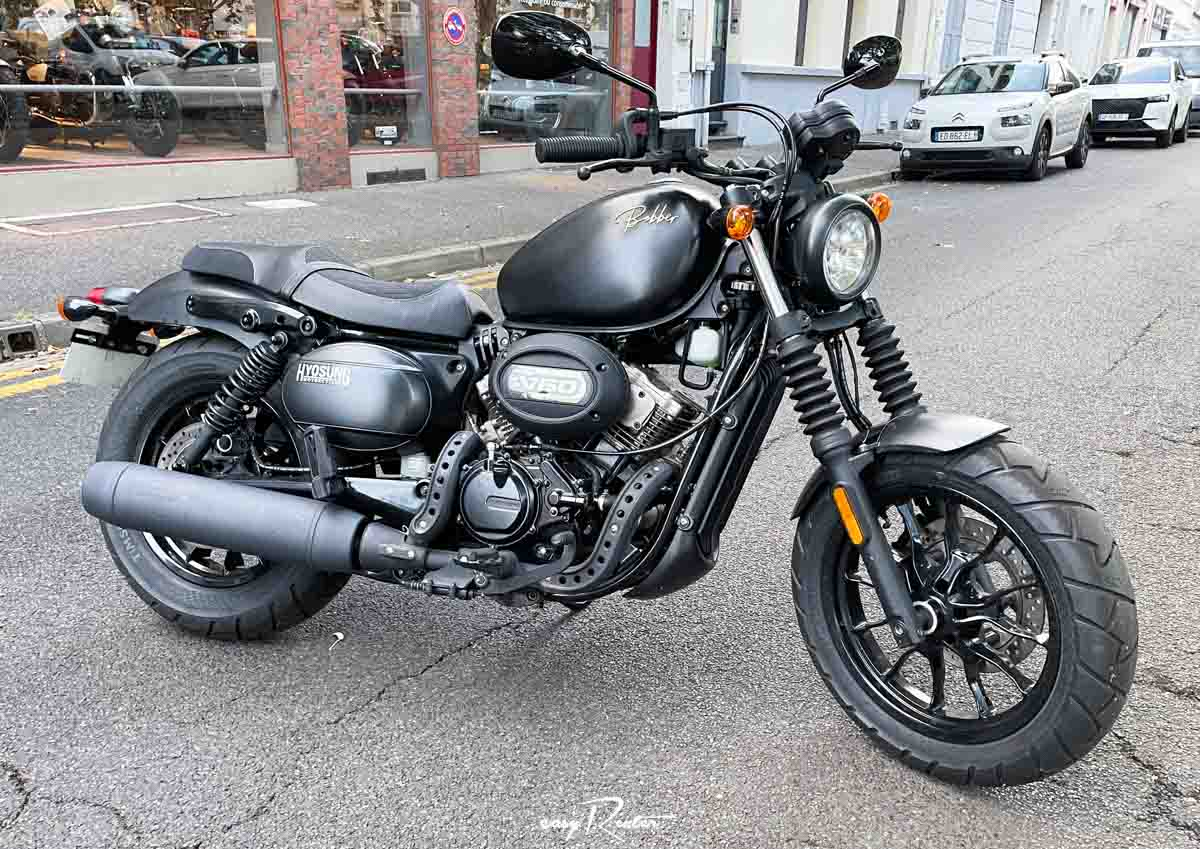 Rent Hyosung Bobber 125 Vichy Easy Renter